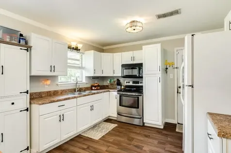 5516 Avenue M 1/2 Santa Fe TX 77510