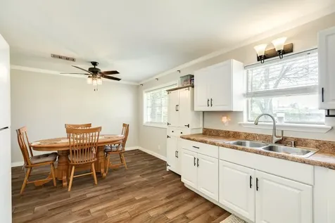 5516 Avenue M 1/2 Santa Fe TX 77510