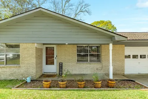 5516 Avenue M 1/2 Santa Fe TX 77510