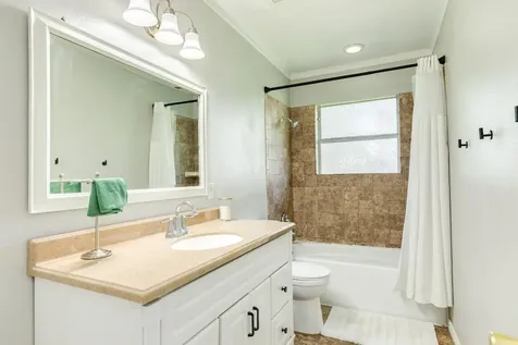 5516 Avenue M 1/2 Santa Fe TX 77510