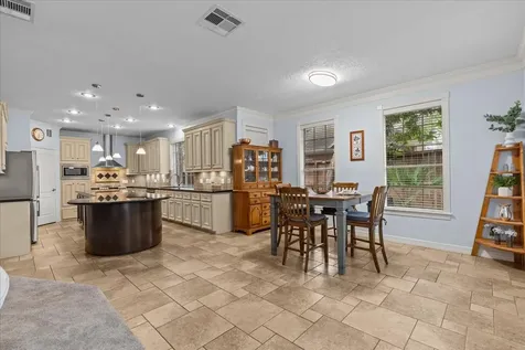914 Pinewood Lane Seabrook TX 77586