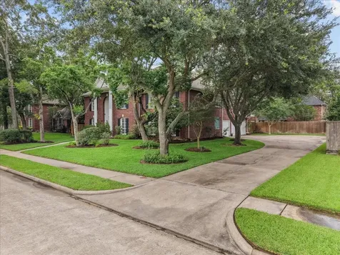 914 Pinewood Lane Seabrook TX 77586
