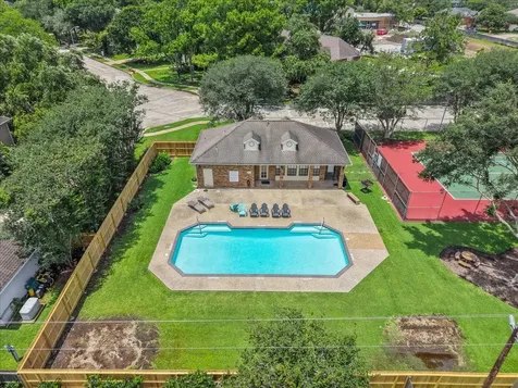 914 Pinewood Lane Seabrook TX 77586