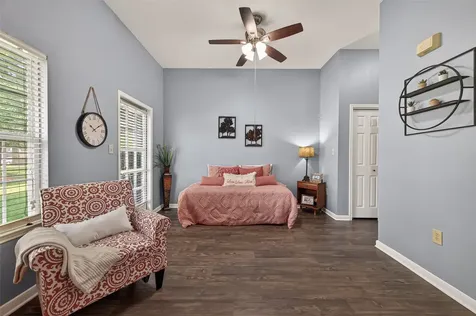 929 Rockmead 2207 Kingwood TX 77339