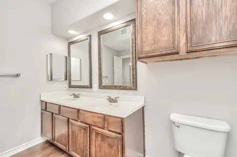 1600 Eldridge St Parkway 1505 Houston TX 77077