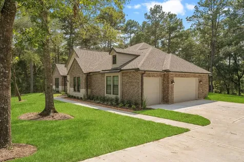 9258 Cedar Bend Plantersville TX 77363
