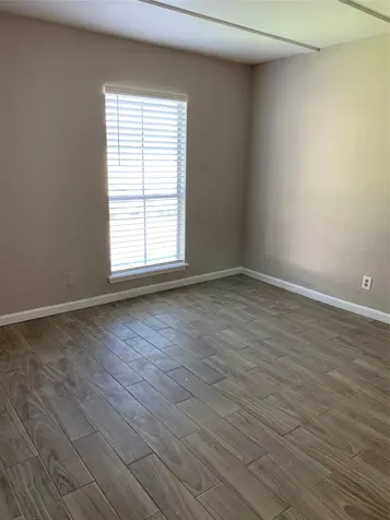 6200 W W Tidwell Road 806 Houston TX 77092