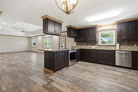 4215 County Road 182 Alvin TX 77511