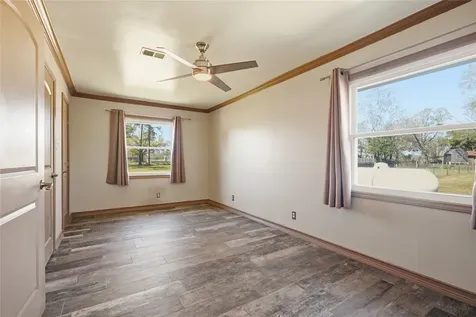4215 County Road 182 Alvin TX 77511