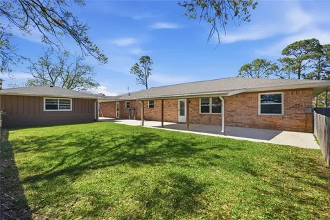4215 County Road 182 Alvin TX 77511