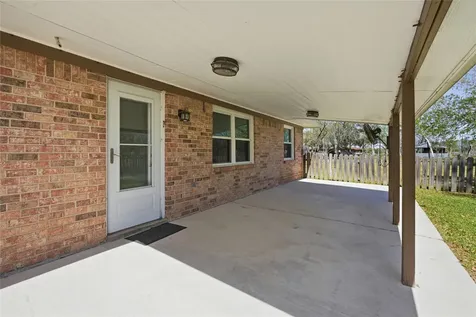 4215 County Road 182 Alvin TX 77511