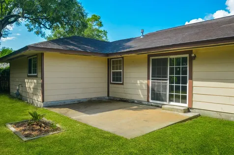 3323 Westview Street Shoreacres TX 77571