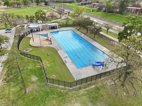 4102 Sherwood Lane 8 Houston TX 77092