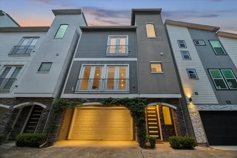 608 W 28th Street B Houston TX 77008