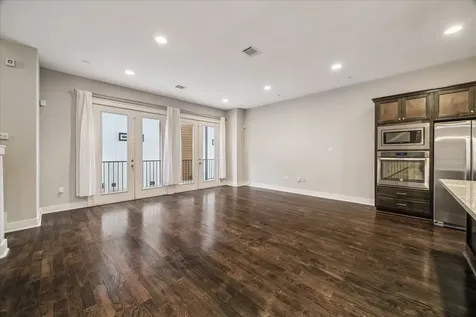 608 W 28th Street B Houston TX 77008