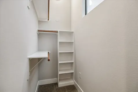 608 W 28th Street B Houston TX 77008