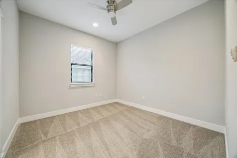 608 W 28th Street B Houston TX 77008