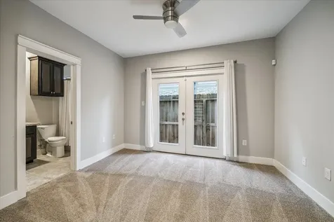 608 W 28th Street B Houston TX 77008