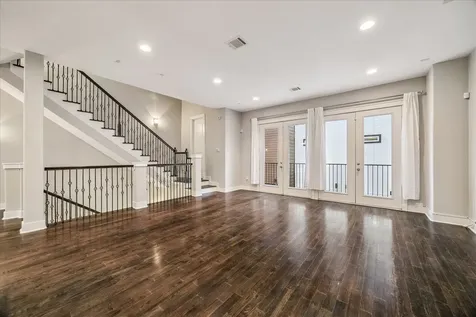 608 W 28th Street B Houston TX 77008