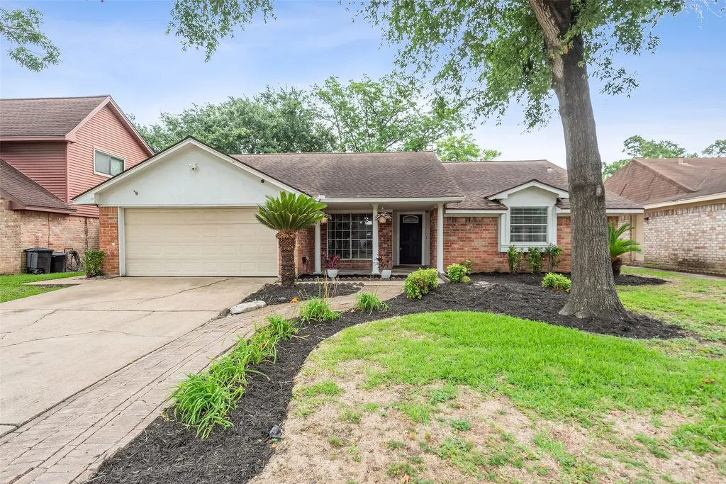 239 Blackwater Lane Houston TX 77015