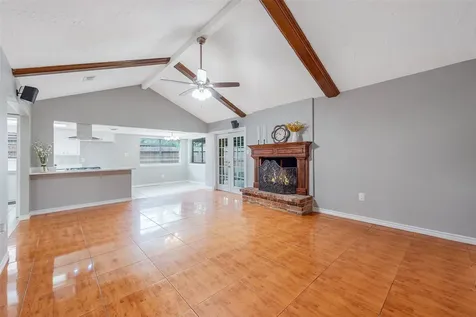 239 Blackwater Lane Houston TX 77015