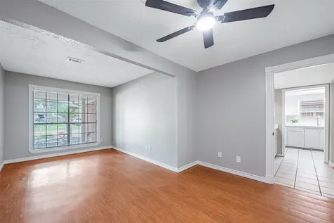 239 Blackwater Lane Houston TX 77015