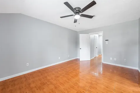 239 Blackwater Lane Houston TX 77015