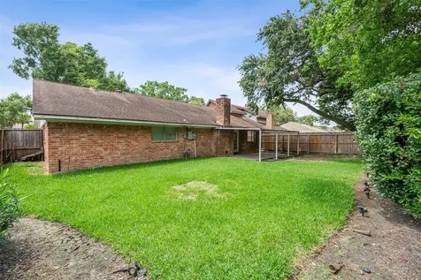 239 Blackwater Lane Houston TX 77015