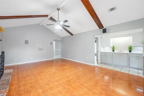 239 Blackwater Lane Houston TX 77015