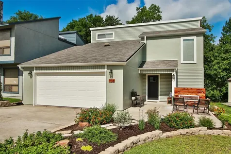 106 Harbour Town Court Conroe TX 77356