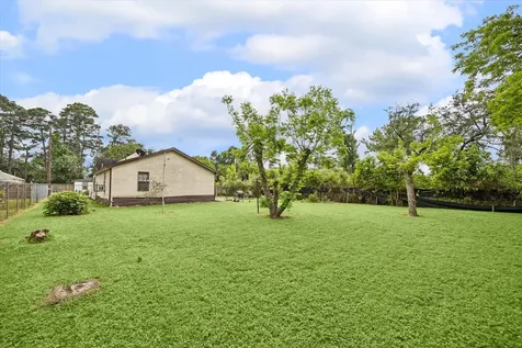 1022 Homer Street Houston TX 77091