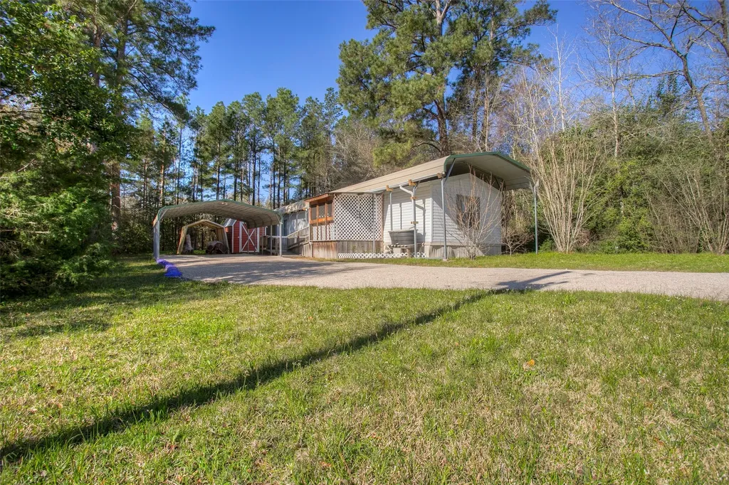 3 Lynell Drive Huntsville TX 77320