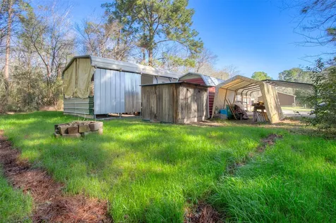 3 Lynell Drive Huntsville TX 77320