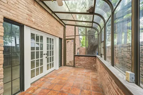 5382 Brownway Street D39 Houston TX 77056