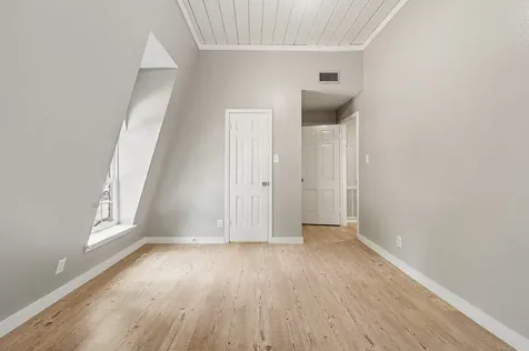 5382 Brownway Street D39 Houston TX 77056