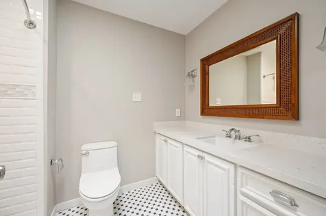 5382 Brownway Street D39 Houston TX 77056