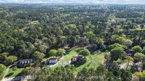 13 Westwood Drive Huntsville TX 77320