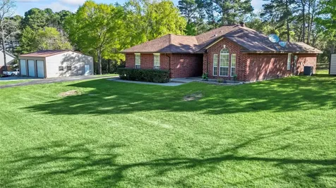 13 Westwood Drive Huntsville TX 77320