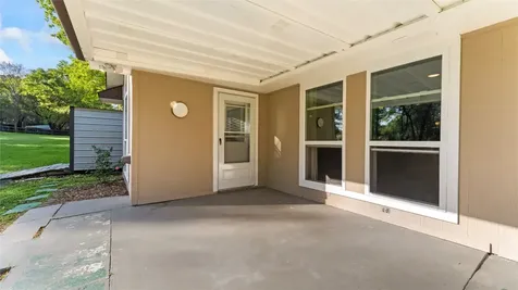 13 Westwood Drive Huntsville TX 77320
