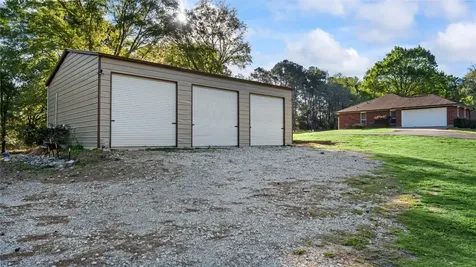 13 Westwood Drive Huntsville TX 77320