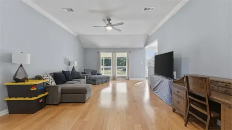 13 Westwood Drive Huntsville TX 77320