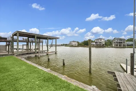 2112 Fenwood Street Kemah TX 77565