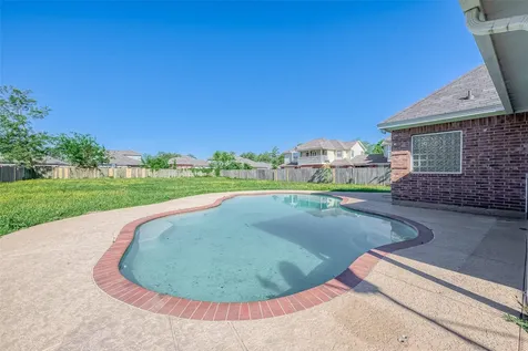 1189 Lovett Street Tomball TX 77375