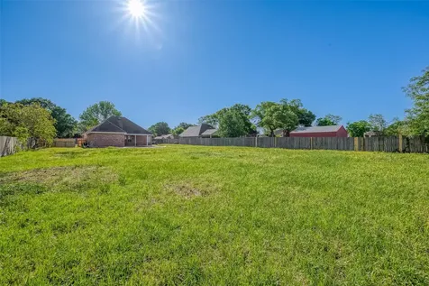 1189 Lovett Street Tomball TX 77375