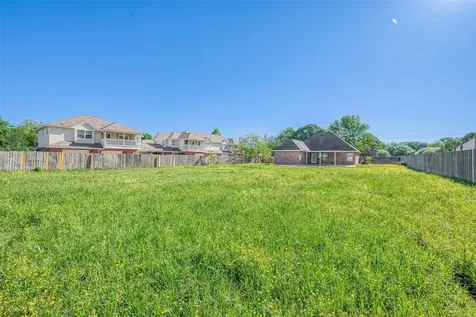 1189 Lovett Street Tomball TX 77375