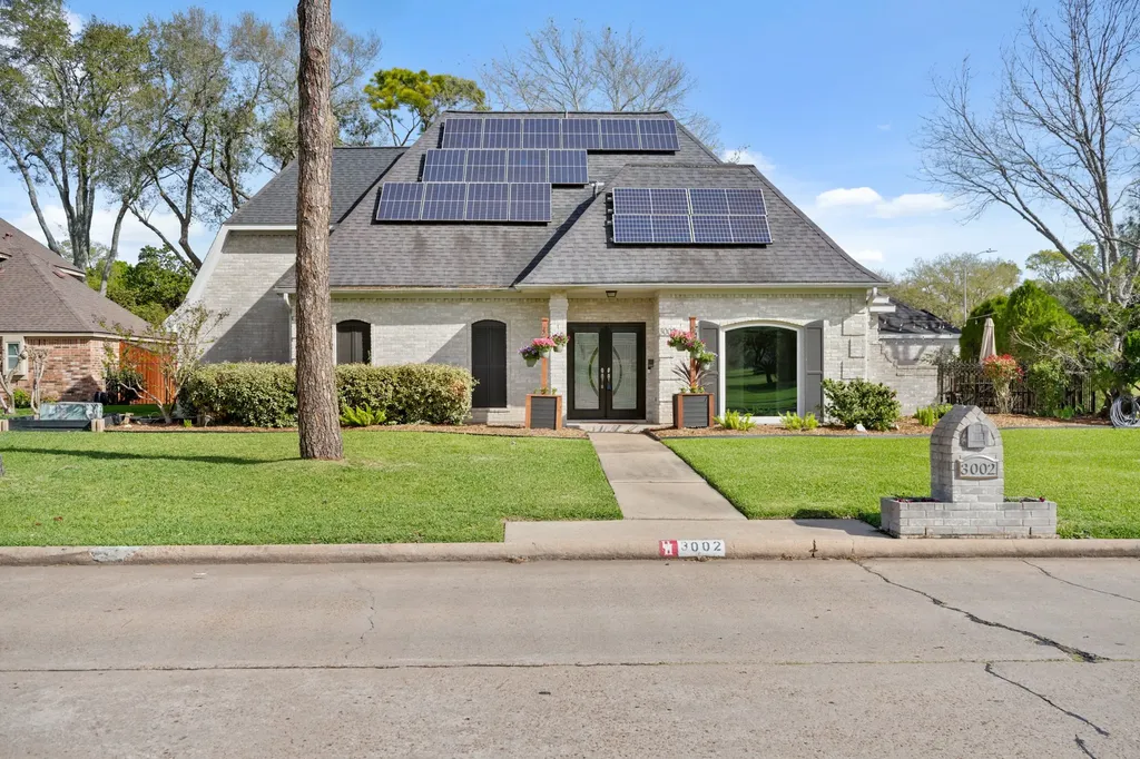3002 Hampton Drive Missouri City TX 77459