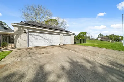 3002 Hampton Drive Missouri City TX 77459