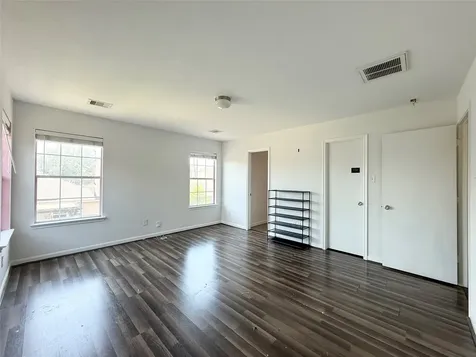 910 Staffordale Manor Lane Houston TX 77047