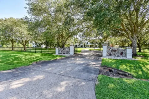 8518 Halls Retreat Court Missouri City TX 77459