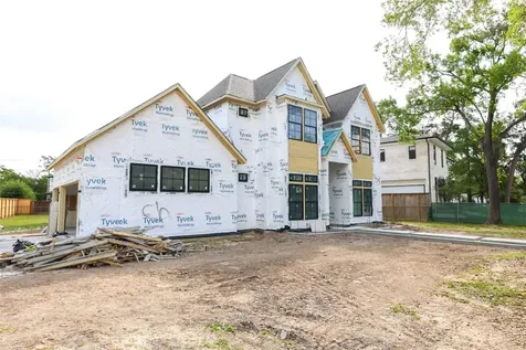 752 W 43rd Street Houston TX 77018
